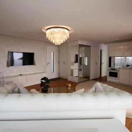 De Standing Vue Lac A Apartment *
